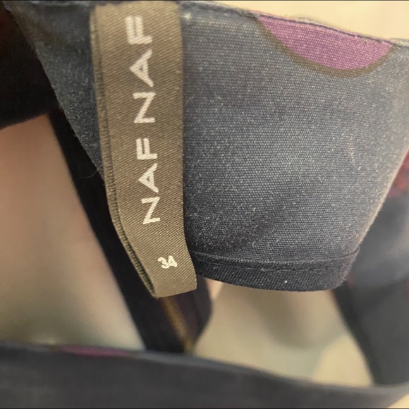 Lips Skirt 💋 - Picture 3 of 3